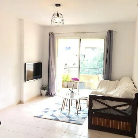 شقة De Standing Proche De La Plage & Centre Ville كالفي